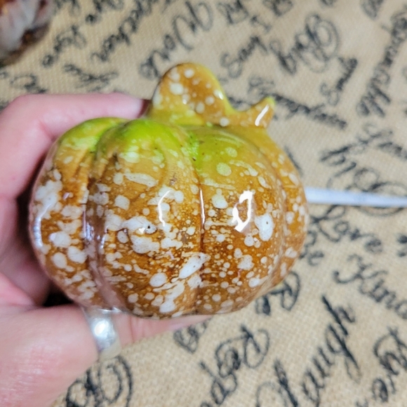 NWT lot of 2 glazed pottery Pumpkin Accents beautiful glazed finish - Picture 4 of 10